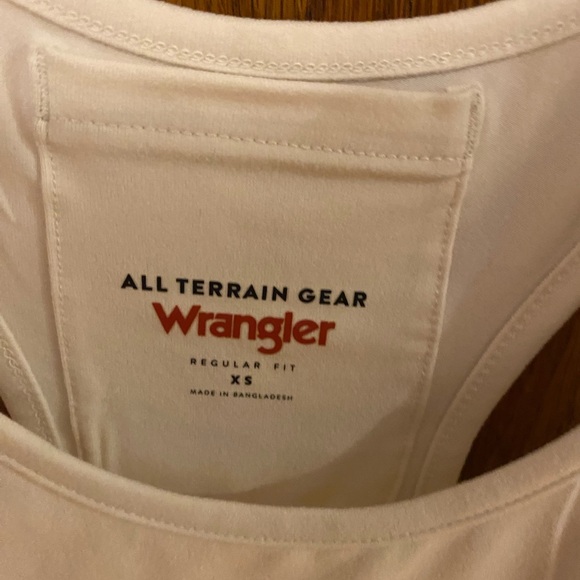 NWT Wrangler tank top - Picture 2 of 5